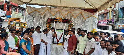 உதகையில் ஜெயலலிதா பிறந்த நாள் விழா