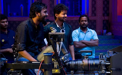 படம் - twitter.com/manojdft