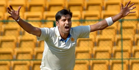 வேகப்பந்து வீச்சாளர் வினய் குமார் ஓய்வு!