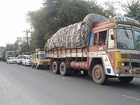 மாசி பச்சை திருவிழா: ஆண்டிபட்டியில் போக்குவரத்து நெரிசல்