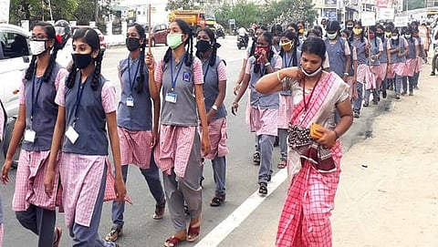 வாக்காளா் விழிப்புணா்வுப் பேரணி