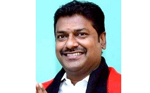 மண்ணச்சநல்லூா் திமுக வேட்பாளா் கதிரவன்.