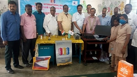 அரசு பள்ளிக்கு ரோட்டரி சங்கம் உதவி