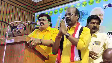 சாத்தூரில் அதிமுக வேட்பாளா் அறிமுகக் கூட்டம்