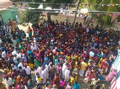 வேளூா் சொா்ணபுரீஸ்வரா் கோயில் கும்பாபிஷேகம்