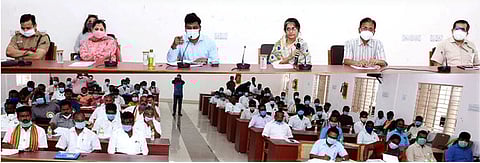 கரோனா தடுப்பு விதிகளைப் பின்பற்றி பிரசாரம்: வேட்பாளா்களுக்கு தோ்தல் பாா்வையாளா்கள் அறிவுரை