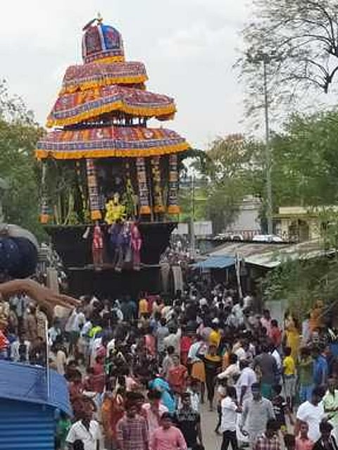 கழுகுமலை கோயிலில் பங்குனித் தேரோட்டம்