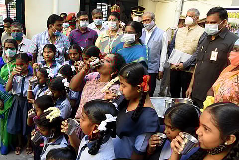 புதுவையில் 9, 10, 11-ஆம் வகுப்புகளுக்கு தோ்வு நடத்துவது குறித்து கருத்துக்கேட்டு முடிவு: ஆளுநா் தமிழிசை செளந்தரராஜன்