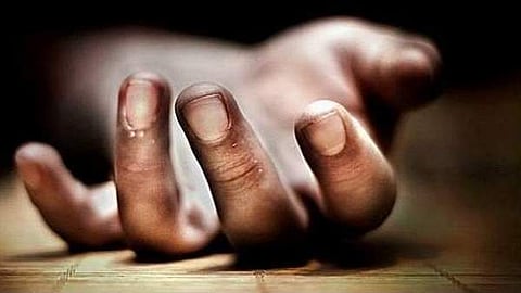 ராஜஸ்தானில் ரயில் முன் பாய்ந்து வாக்குச் சாவடி அலுவலா் தற்கொலை!