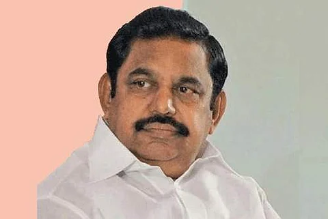 எடப்பாடி பழனிசாமி அரசு பங்களாவில் தொடர்ந்து தங்க தமிழக அரசு அனுமதி