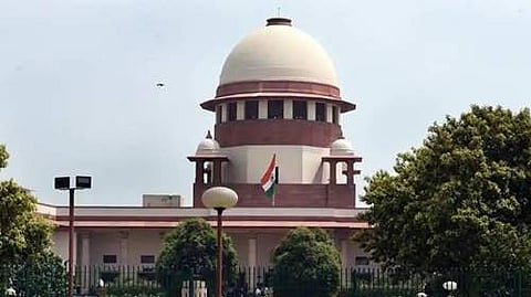 அரசியல் கட்சிகளை முறைப்படுத்த 
விதிகளை வகுக்கக் கோரி வழக்கு: 
உச்சநீதிமன்றம் விசாரணைக்கு ஏற்பு