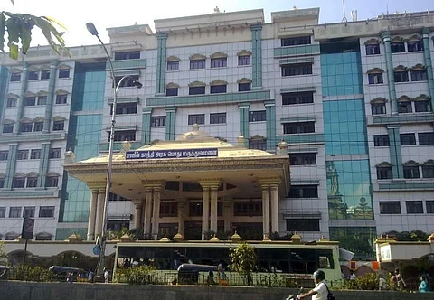 ராஜீவ் காந்தி அரசு மருத்துவமனையில் இலவச உணவு திட்டம் தொடக்கம்
