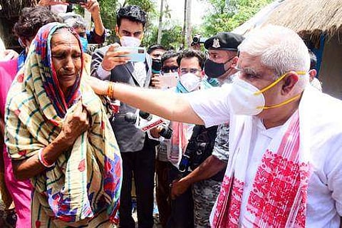 தோ்தலுக்கு பிந்தைய வன்முறையில் பலா் வீடுகளை இழந்திருப்பது அதிா்ச்சியளிக்கிறது: மேற்கு வங்க ஆளுநா்