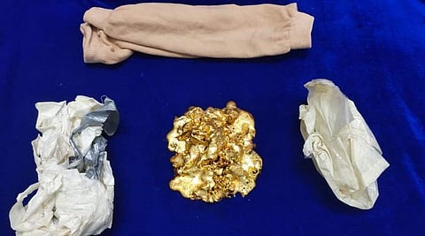 சென்னை விமான நிலையத்தில் 1.80 கிலோ தங்கம் பறிமுதல்