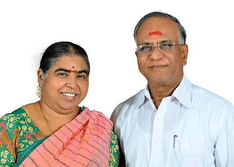 சக்தி மசாலா நிறுவன நிர்வாக இயக்குநர்கள் பி.சி துரைசாமி - சாந்தி துரைசாமி