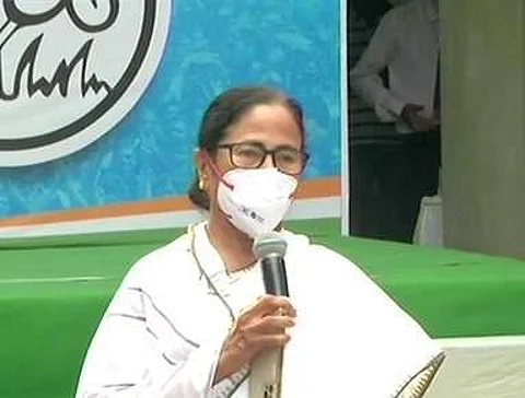 மேற்குவங்க முதல்வர் மம்தா பானர்ஜி