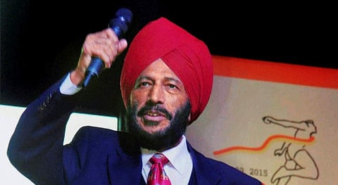 கரோனா பாதிப்பு: மருத்துவமனையிலிருந்து வீட்டுக்குத் திரும்பிய மில்கா சிங்