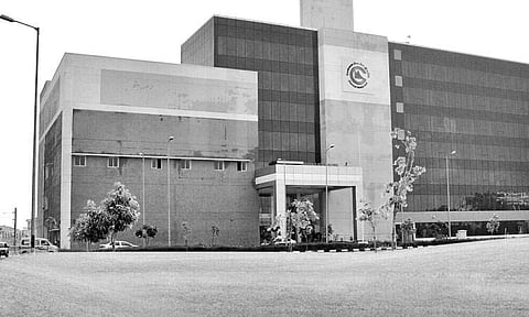 வேலை... வேலை... வேலை...