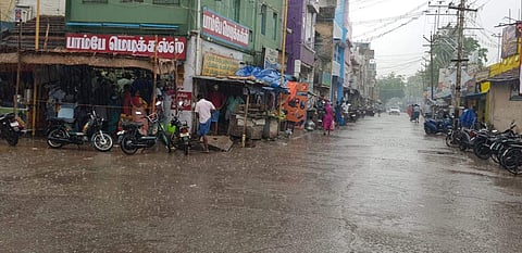 அருப்புக்கோட்டையில் பெய்த தொடர் மழை.