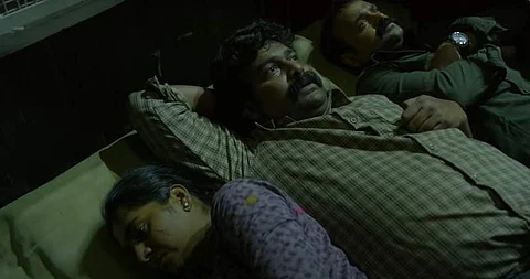 நாயாட்டு படத்தில் ஒரு காட்சி