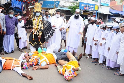 கரோனா தடுப்பு விழிப்புணா்வு நாடகம்