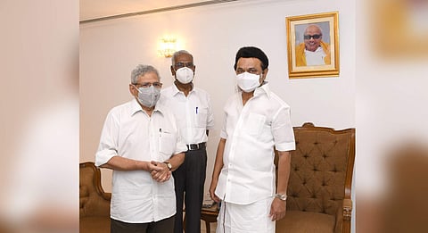 முதல்வர் மு.க.ஸ்டாலினை சந்தித்த கம்யூனிஸ்ட் தலைவர்கள்