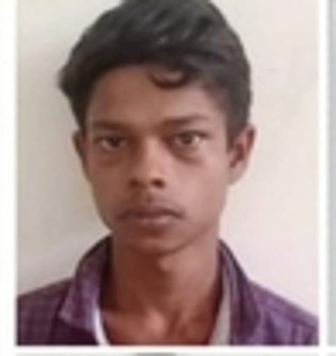 கத்தியால் வெட்டி பணம் பறித்த இருவா் கைது