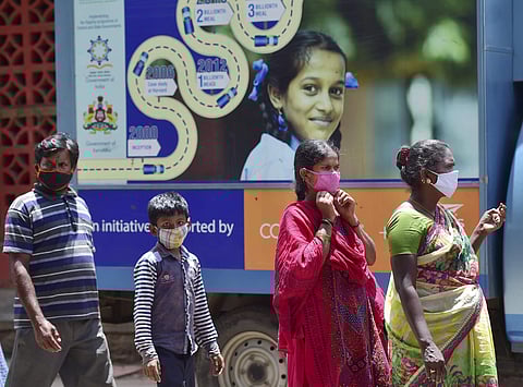 கரோனா: 18,232 போ் வீடு திரும்பினா்