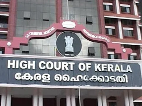 இயக்குநர் ஆயிஷா சுல்தானா மீதான தேசதுரோக வழக்கு: முன்ஜாமீன் வழங்கியது நீதிமன்றம்