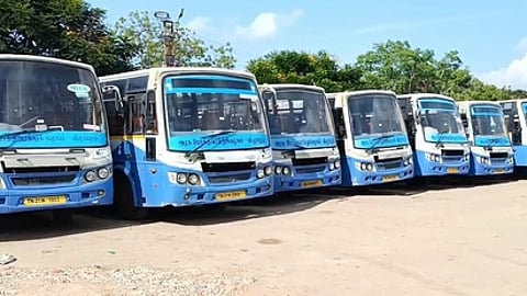 வெளியூர் செல்வோர் கவனிக்க..! விநாயகா் சதுா்த்தி: 3,519 சிறப்பு பேருந்துகள் இயக்கம்!