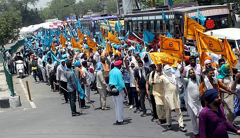 பணி நிரந்தரம்: பஞ்சாப் போக்குவரத்து ஊழியர்கள் போராட்டம்