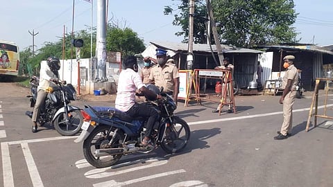 சிறுவாபுரி முருகன் கோயிலில் சாமி தரிசனம் ரத்து