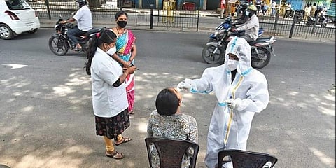 கரோனாவிலிருந்து மீண்டவர்களுக்கு தோல் நோய்கள்: நிபுணர்கள்