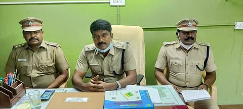 கர்நாடகத்திலிருந்து கடத்திவரப்பட்ட 40 லட்சம் மதிப்புள்ள மதுபாட்டில்கள் பறிமுதல்