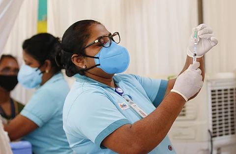 இந்தியாவில் தினசரி கரோனா பாதிப்பு 40,000-க்கு கீழ் குறைந்துள்ளது: 560 பேர் பலி