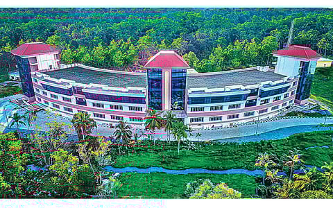 இந்தியாவின் முதல் டிஜிட்டல் பல்கலைக்கழகம்!