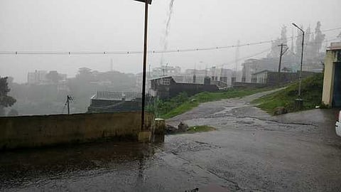 தேனி, திண்டுக்கல் மாவட்டங்களில் பரவலாக மழை