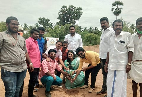 நிகழ்ச்சியில் பங்கேற்ற சின்னத்திரையினர், பசுமை இயக்கத்தினர்