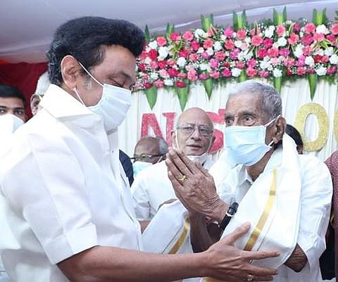 சங்கரய்யாவின் நூறாவது பிறந்த நாள் விழாவில் பங்கேற்ற முதல்வர் மு.க.ஸ்டாலின்