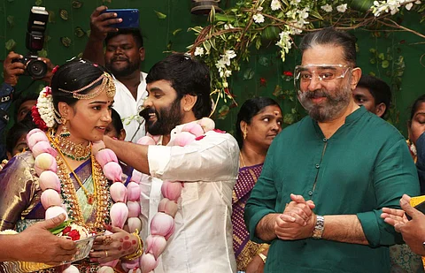 நடிகை கன்னிகாவைத் திருமணம் செய்தார் கவிஞர் சினேகன் (புகைப்படங்கள்)