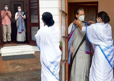 தில்லியில் சோனியா காந்தியை சந்தித்த மம்தா பானர்ஜி