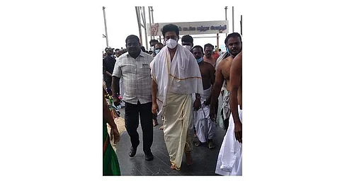 பள்ளிகளைத் திறப்பதற்கான பணிகள் தொடக்கம்: அமைச்சா் அன்பில் மகேஷ் பொய்யாமொழி