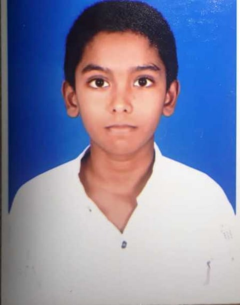 மாணவா் முகமது யாஹியா.