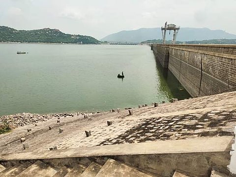 மேட்டூர் அணை நீர்மட்டம் 67.24 அடியாகச் சரிவு