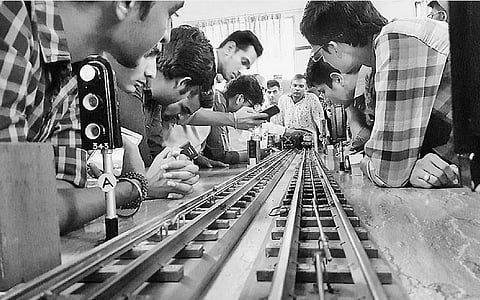 ரயில்வே பல்கலைக்கழகத்தில் படிக்க விண்ணப்பிக்கலாம்!