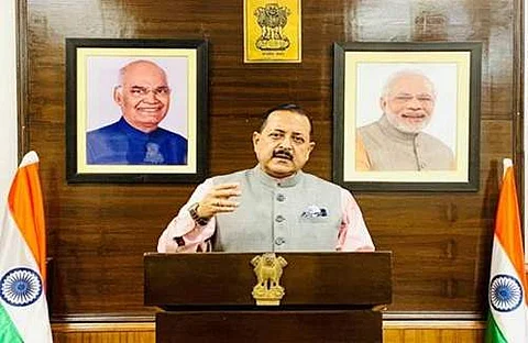 மத்திய அறிவியல் மற்றும் தொழில்நுட்பத்துறை இணையமைச்சர்(தனிப்பொறுப்பு) டாக்டர் ஜித்தேந்திர சிங்