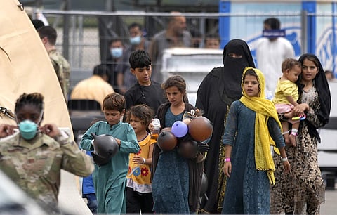 மாணவர்களுடன் அமர்ந்து மாணவிகள் படிக்கக்கூடாது: தலிபான்கள்