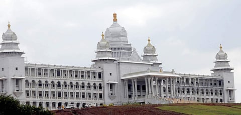 கர்நாடக புதிய அமைச்சரவை இன்று பதவியேற்பு