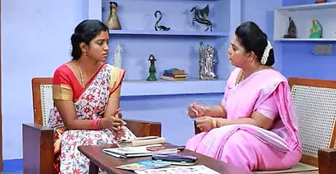 வாட்ஸ்ஆப்-பில் வெளியாகும் சின்னத்திரை தொடர்கள்