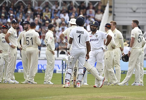 இந்தியாவுக்கு சிறப்பான தொடக்கம்: உணவு இடைவேளையில் 97/1